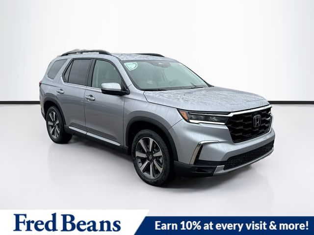 2025 Honda Pilot Touring's photo
