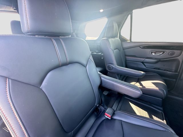 2025 Honda Pilot TrailSport - Photo 28