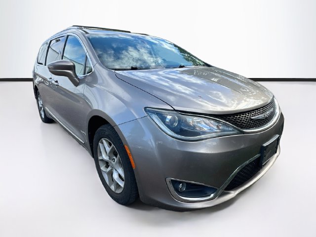  Chrysler Pacifica
