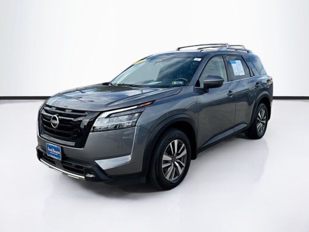 Used 2024 Nissan Pathfinder SL SUV