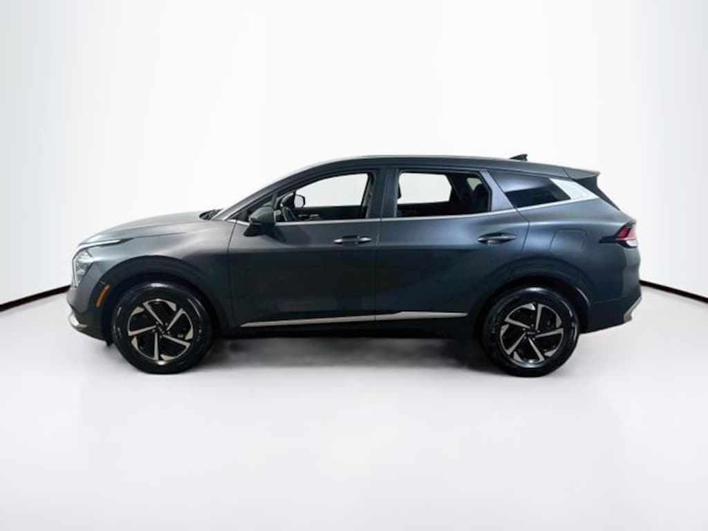 Used 2023 Kia Sportage Hybrid LX SUV