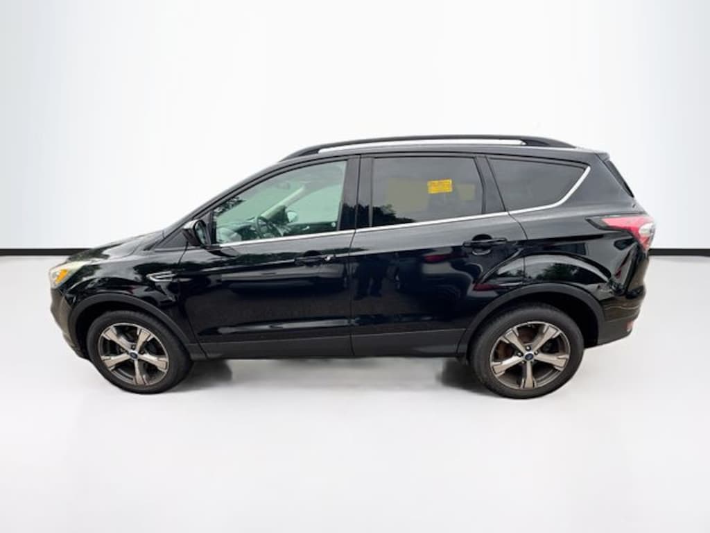 Used 2017 Ford Escape SE SUV