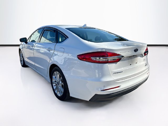 Used 2019 Ford Fusion Hybrid SE Sedan