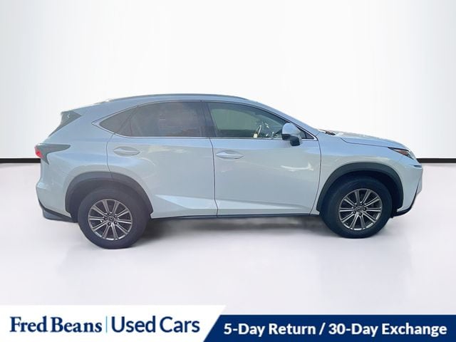 2020 Lexus NX 300 - Photo 11
