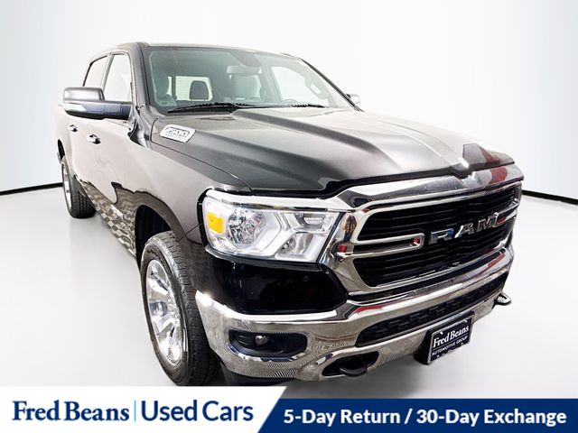 2019 RAM 1500 Big Horn/Lone Star 4x4 Crew Cab 5'7's photo