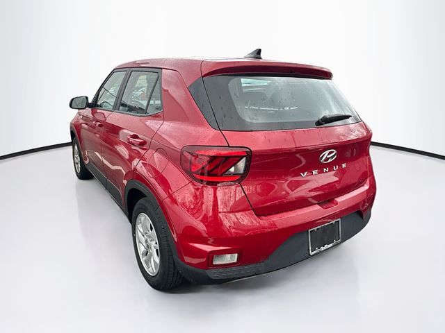 2022 Hyundai Venue SE photo 2