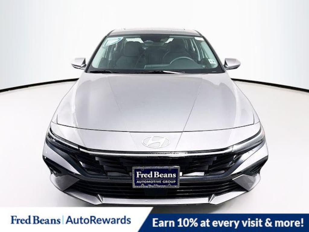 New 2025 Hyundai Elantra SEL Convenience Sedan