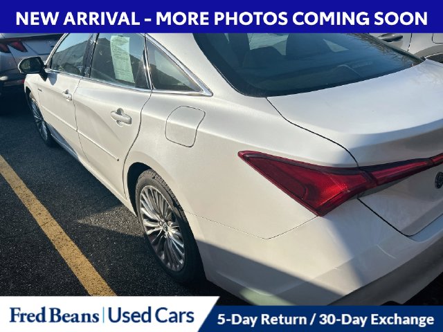 Used 2020 Toyota Avalon Hybrid Limited Sedan