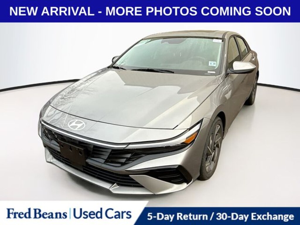 Used 2025 Hyundai Elantra SEL Convenience Sedan