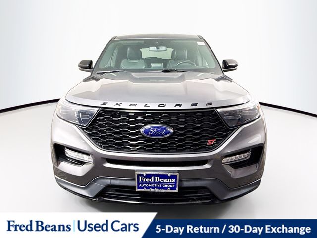 2022 Ford Explorer ST photo 2