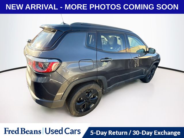 2020 Jeep Compass Latitude photo 2