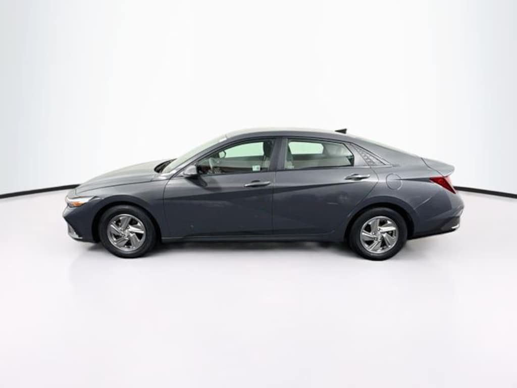 Certified 2024 Hyundai Elantra SE Sedan
