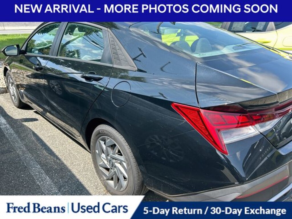 Certified 2025 Hyundai Elantra Hybrid Blue Sedan