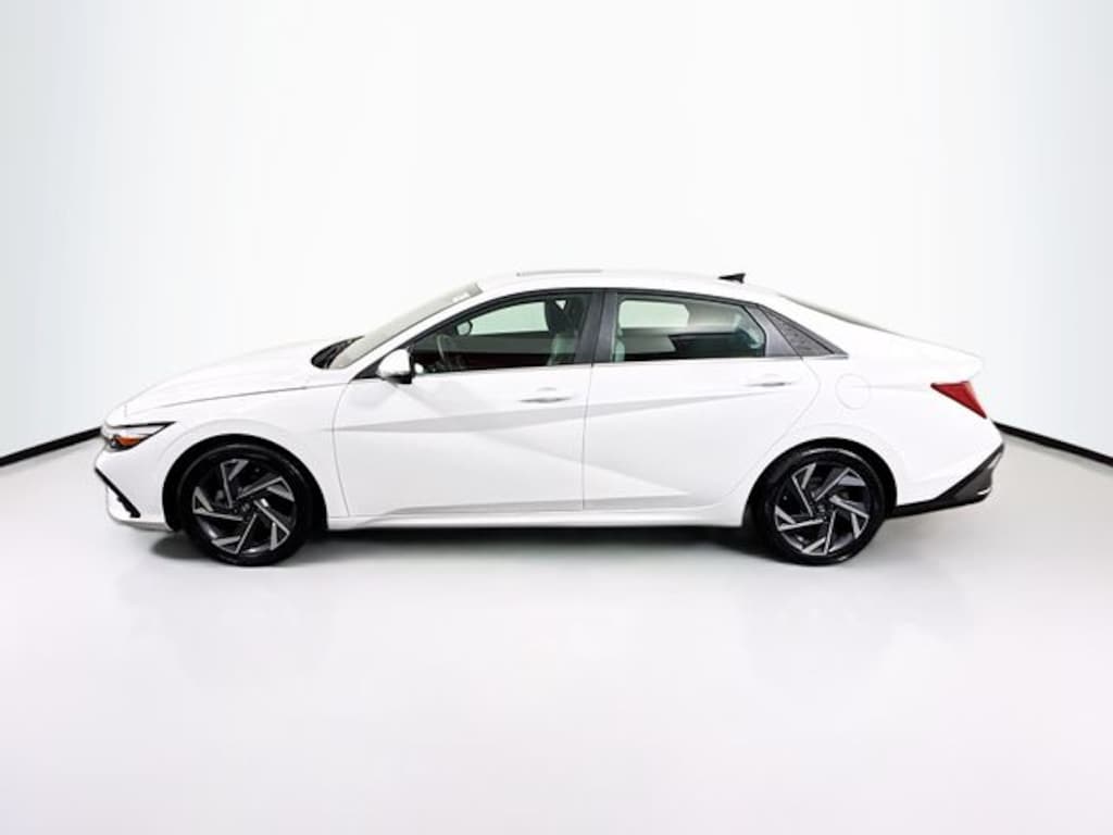 Certified 2025 Hyundai Elantra Hybrid Limited Sedan