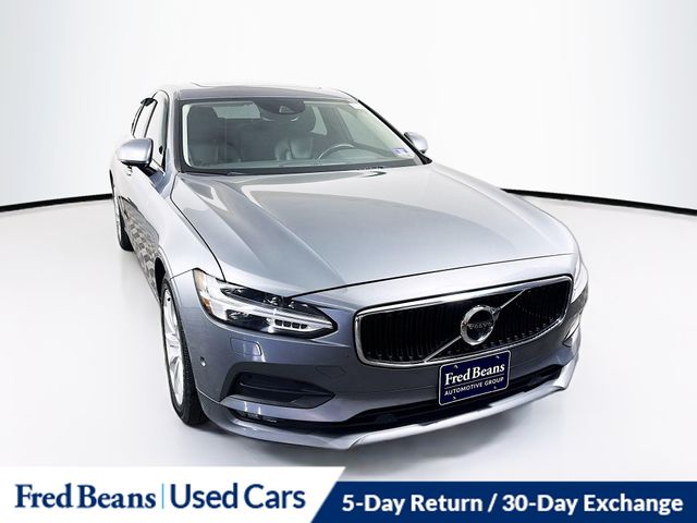 2017 Volvo S90 Momentum