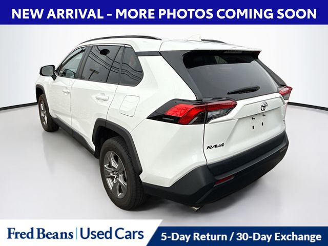 2023 Toyota RAV4 XLE photo 3