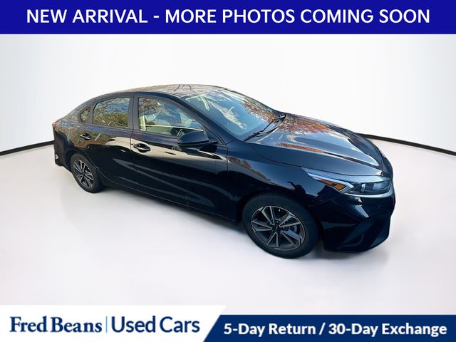 2023 Kia Forte LXS photo 3