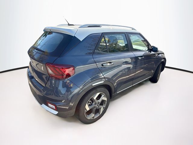 2025 Hyundai Venue Limited photo 3