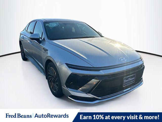 2026 Hyundai Sonata Hybrid Sedan 