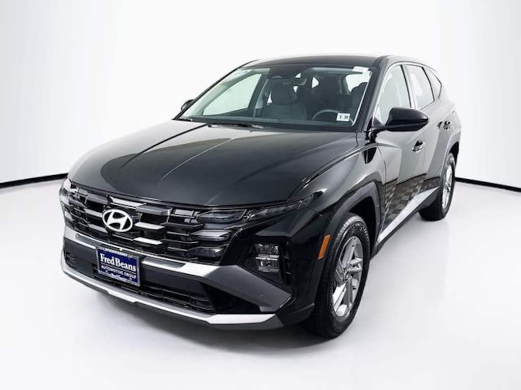 Certified 2025 Hyundai Tucson SE SUV