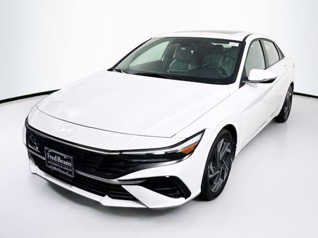 Certified 2025 Hyundai Elantra Hybrid Limited Sedan