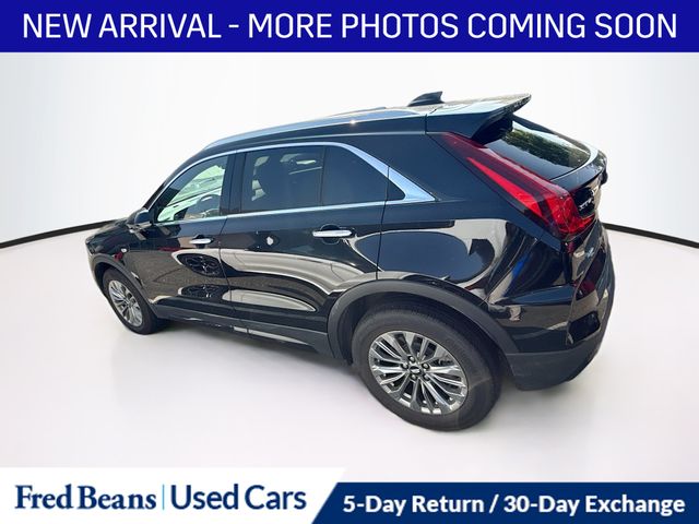 2025 Cadillac XT4 Premium Luxury photo 3