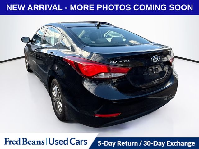 2015 Hyundai Elantra SE photo 2