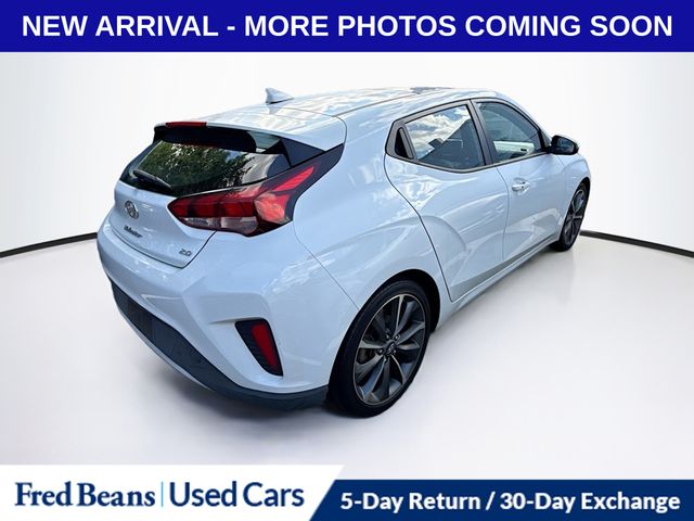 2019 Hyundai Veloster 2.0L Premium photo 3