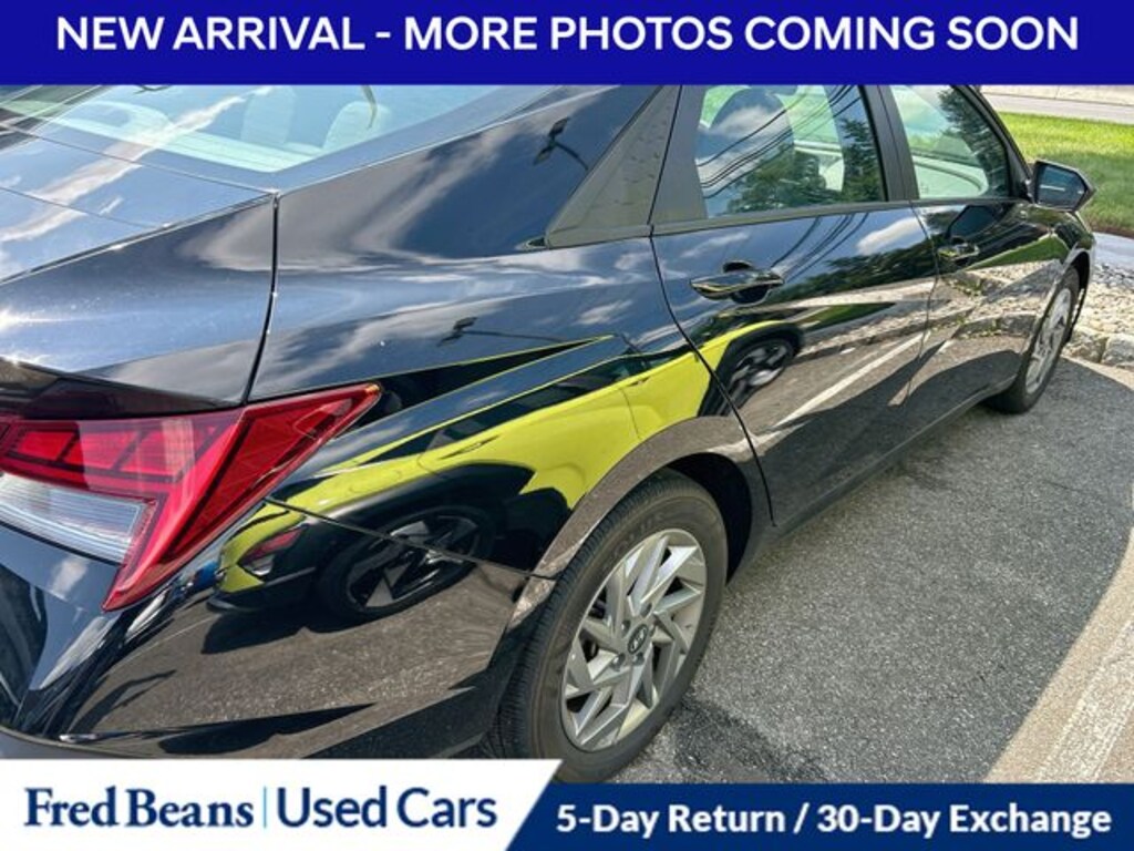 Certified 2025 Hyundai Elantra Hybrid Blue Sedan