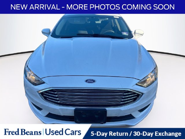 Used 2017 Ford Fusion SE Sedan