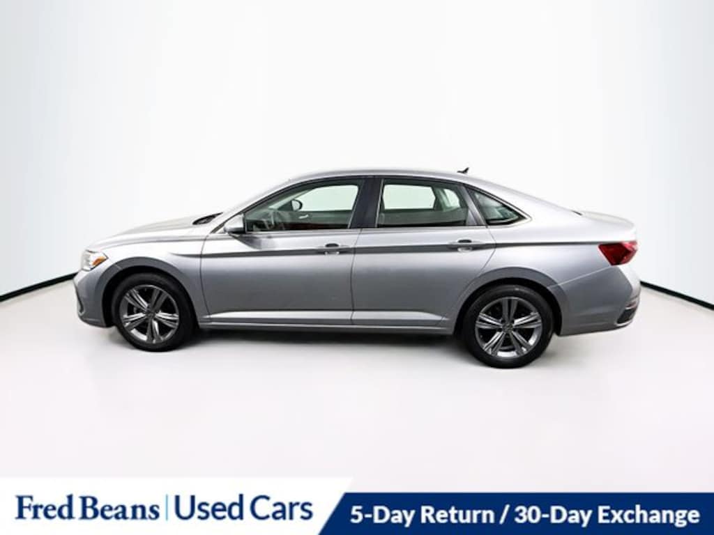 Certified 2024 Volkswagen Jetta 1.5T SE Sedan