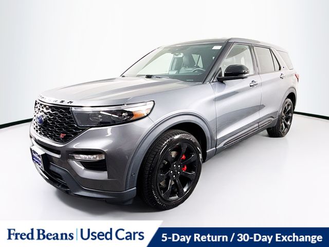 2022 Ford Explorer ST photo 3