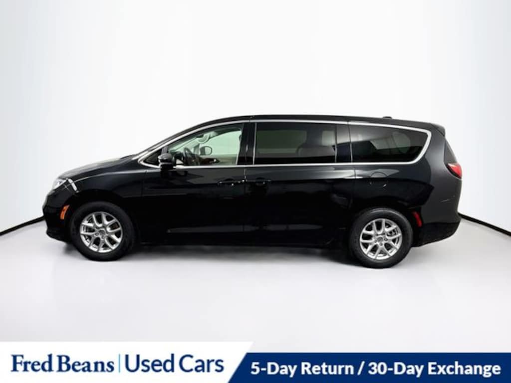 Certified 2023 Chrysler Pacifica Touring L Van Passenger Van