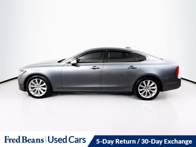 2017 Volvo S90 T6 Momentum photo 4