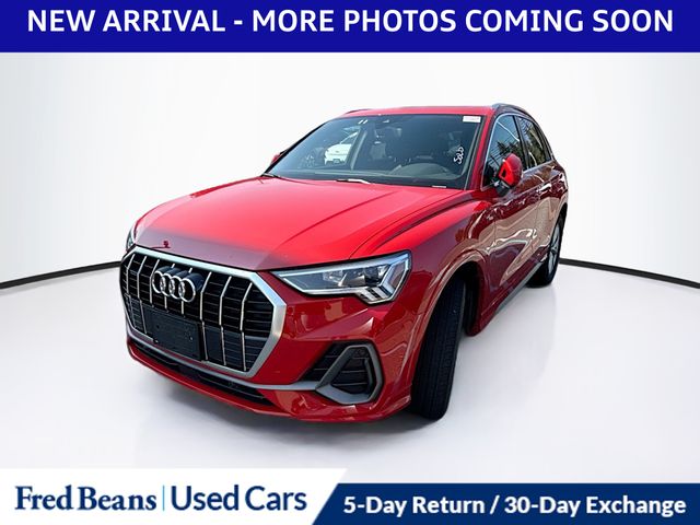 2024 Audi Q3 45 TFSI S line Premium photo 3