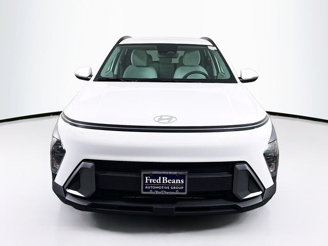 2025 Hyundai Kona SEL photo 2