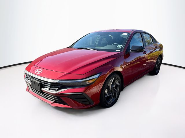 2025 Hyundai Elantra SEL Sport photo 2