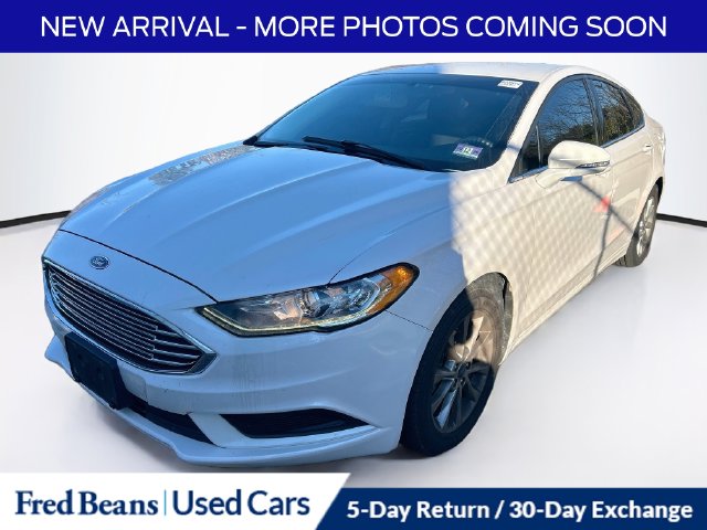 Used 2017 Ford Fusion SE Sedan