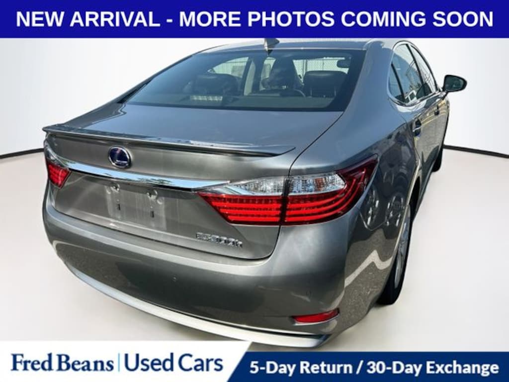 Used 2015 Lexus ES 300h 300h Sedan