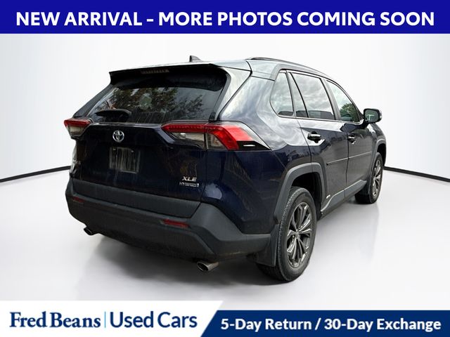 2022 Toyota RAV4 Hybrid XLE Premium photo 3