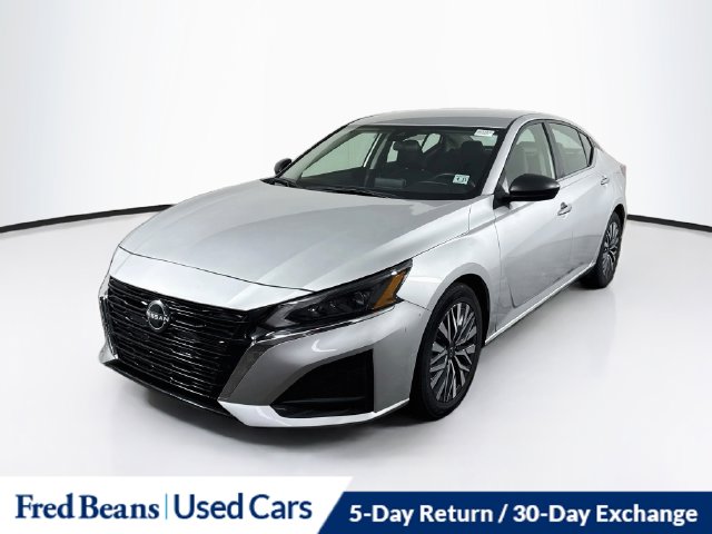 Used 2024 Nissan Altima 2.5 SV Sedan