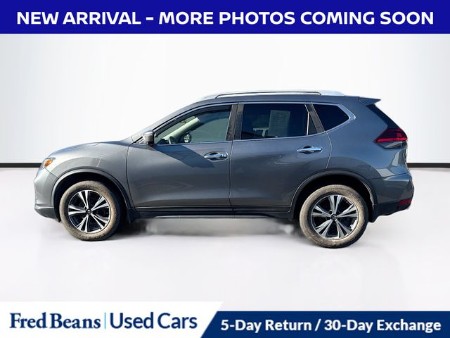 2020 Nissan Rogue SV photo 2
