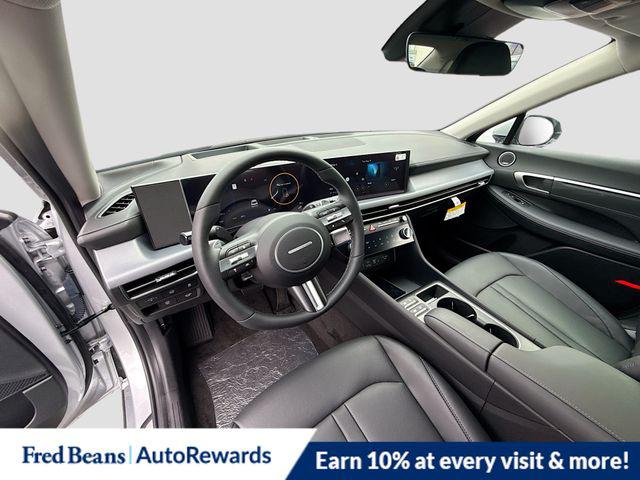 2025 Hyundai Sonata Hybrid Limited - Photo 12