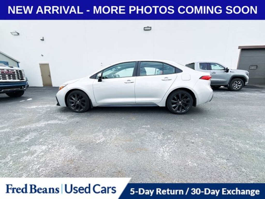 Used 2023 Toyota Corolla SE Sedan