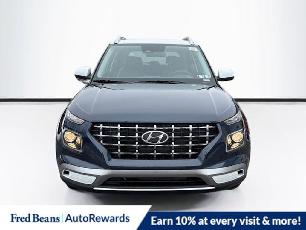 New 2026 Hyundai Venue SEL w/Two-Tone Roof SUV