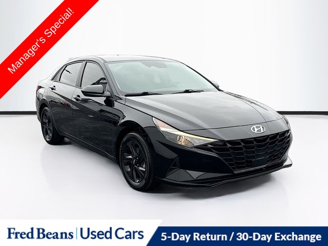 2021 Hyundai Elantra SEL's photo