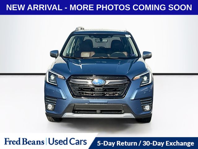 2023 Subaru Forester Touring photo 2