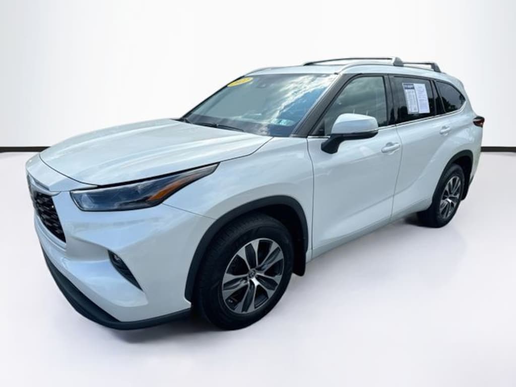 Used 2022 Toyota Highlander XLE SUV