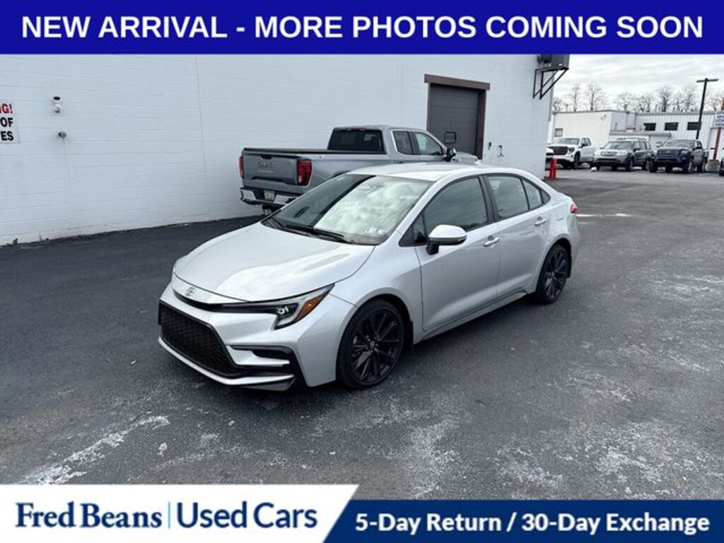 Used 2023 Toyota Corolla SE Sedan