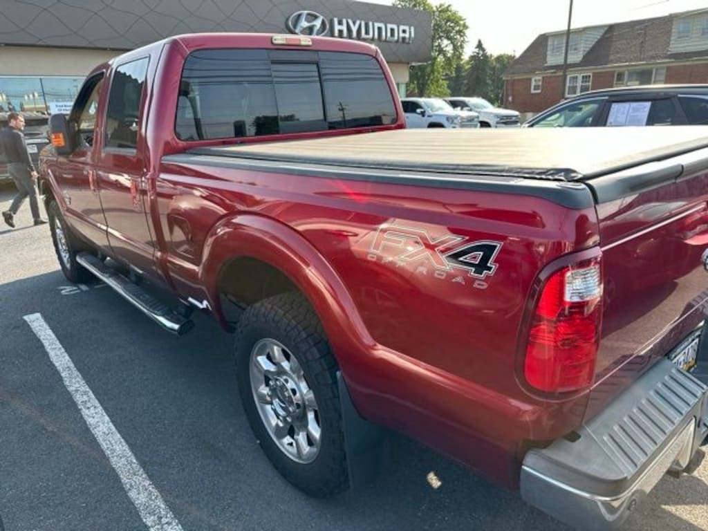 Used 2015 Ford F-250 XLT Truck Crew Cab